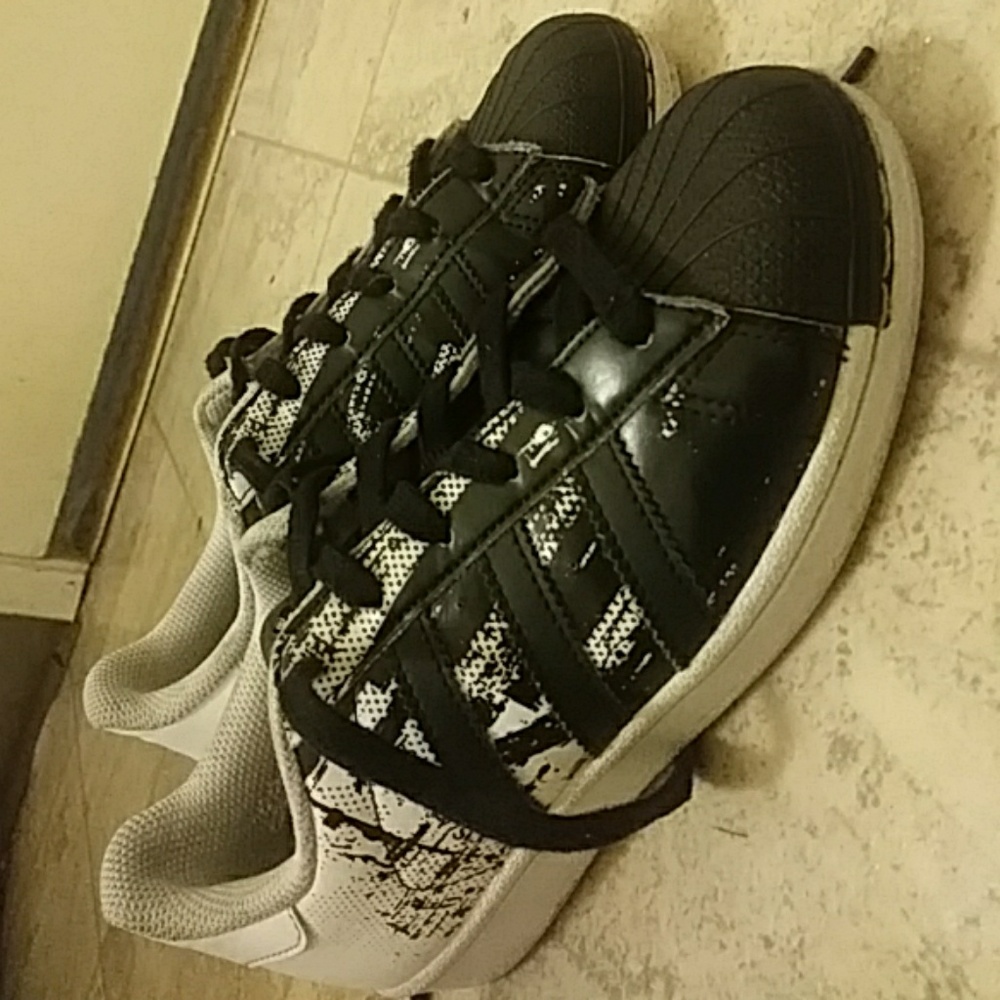 Addidas superstars